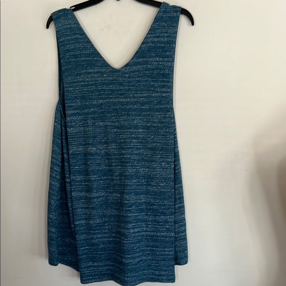 Infinity Raine Asymmetrical Blue Tank Top - Picture 4 of 9